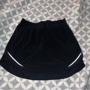 Lululemon Hotty Hot Skirt Regular size 8